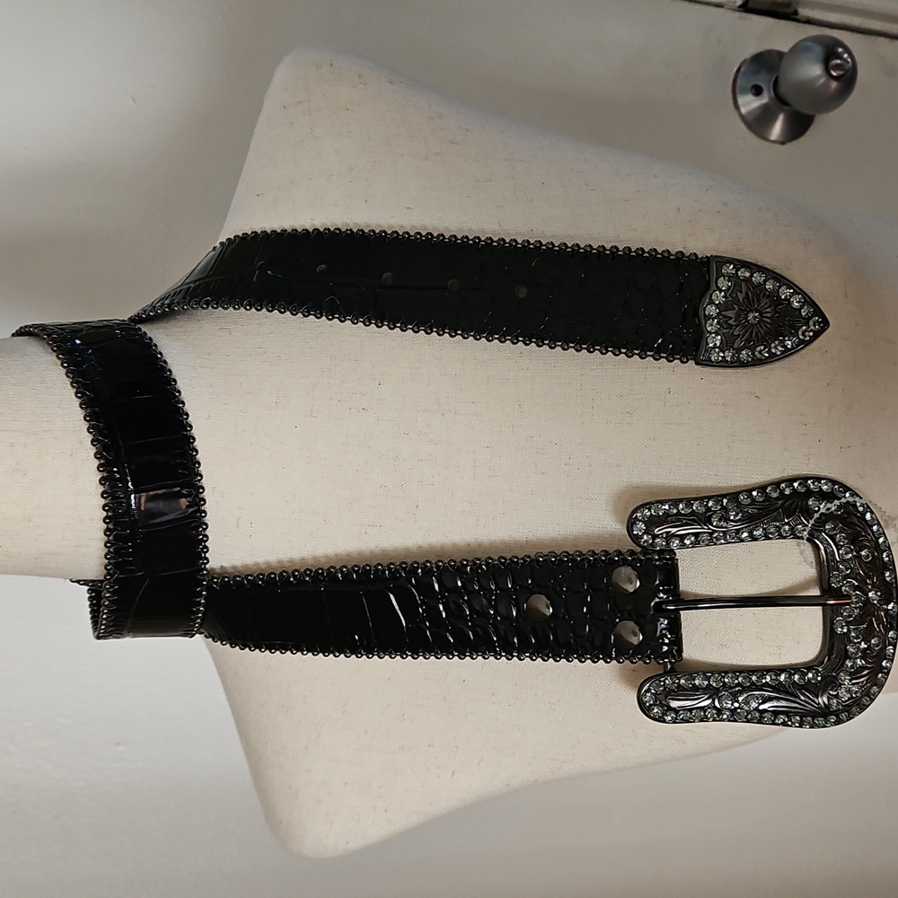 NWT Genuine Leather Western, Bling  Country Black Belt Small